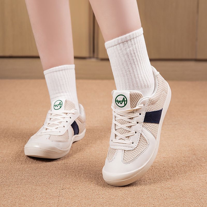 รองเท้ากีฬาผู้หญิง รองเท้าลำลอ - Running Shoes Women บทวิจารณ์และราคา