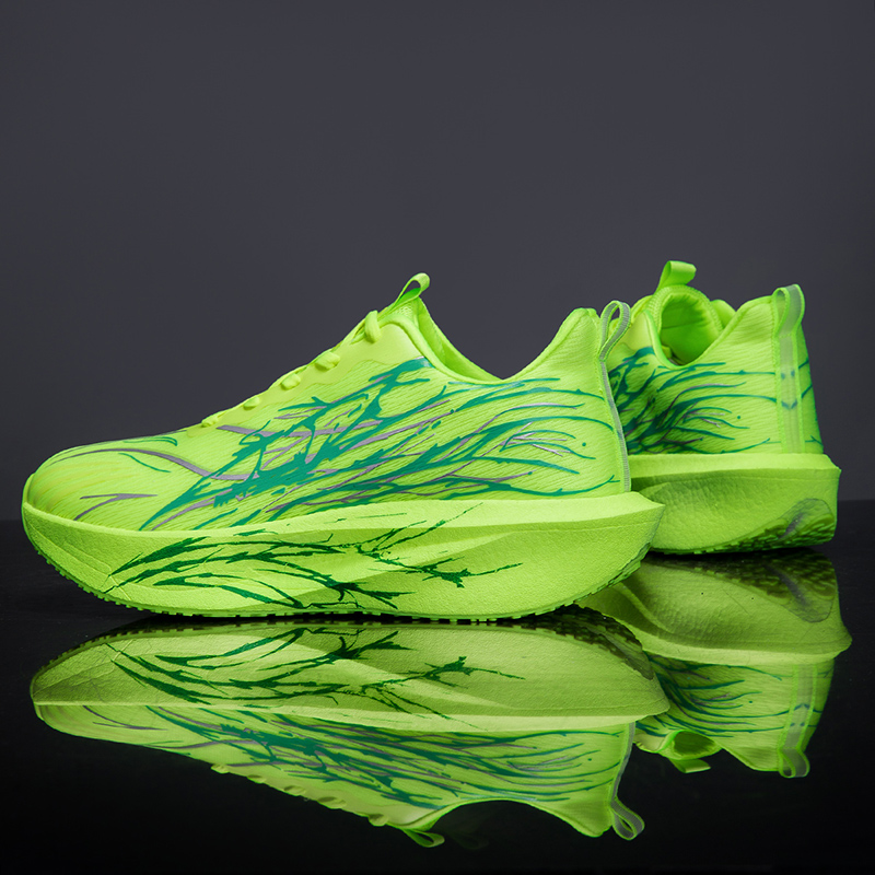 รองเท้าวิ่งผู้ชาย คาร์บอนบอร์ด - Running Shoes Men บทวิจารณ์และราคา