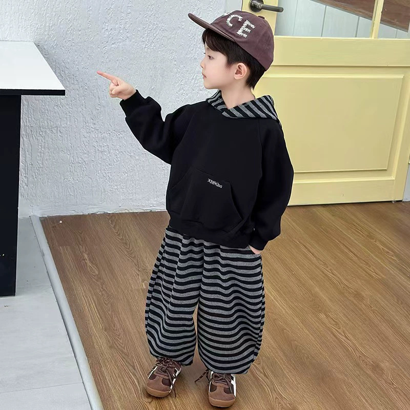 ชุดกีฬาเด็กชายเด็กหญิง เสื้อผ้ - Running Gear Kids บทวิจารณ์และราคา
