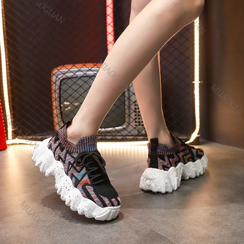 รองเท้าผ้าใบผู้หญิงแบบหนา ระบา - Running Shoes Women บทวิจารณ์และราคา