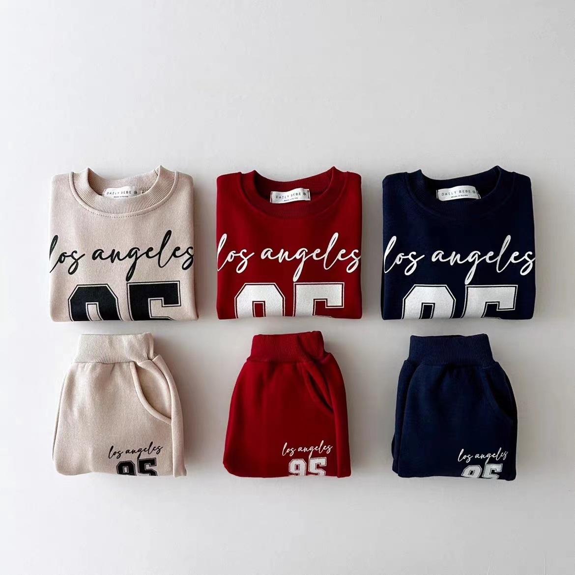 ชุดเสื้อสเวตเชิ้ตพิมพ์ลายตัวเล - Running Gear Kids บทวิจารณ์และราคา