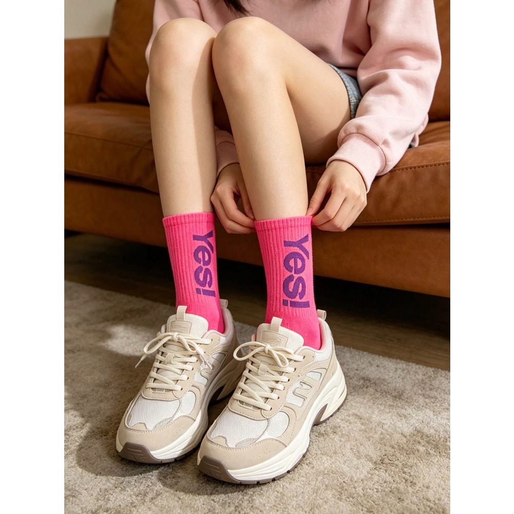 ถุงเท้าลายตัวอักษรเรืองแสง 1/4 - Sports Socks บทวิจารณ์และราคา